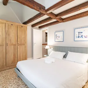 Ve.n.i.ce Cera San Marco Terrace , Venedig Italien