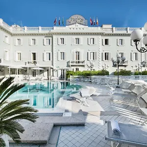 ***** Отель Grand Des Bains Италия